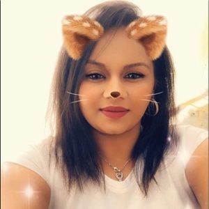 Meet your Posher, Nazeema